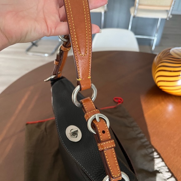 Coach Chelsea Pebbled Bag - Picture 11 of 14